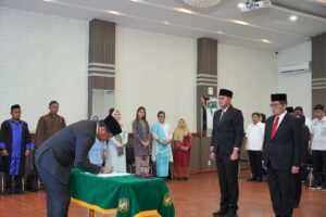Bobby Nasution Lantik 4 Pimpinan Tinggi Pratama, Alexander Sinulingga Jadi Kadis Perkimcitaru