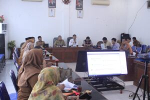 Plt Kadis Pangan Pimpin Rapat Verifikasi dan Validasi Data Bantuan Beras