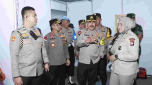 Kapolresta Barelang Dampingi Wakapolri Bakti Sosial dan Kesehatan Presisi
