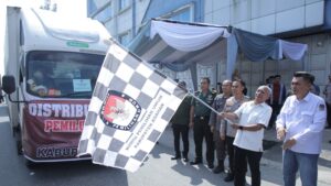 Bupati Asahan Lepas Mobil Distribusi Logistik Pemilu 2024