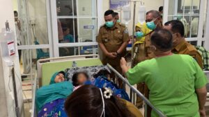 Diduga Keracunan Makanan Wirid, 75 Warga Dilarikan ke RSUD Rantauprapat