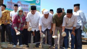 Plt Bupati Labuhanbatu Letakkan Batu Pertama Pembangunan Ponpes Al Haramain