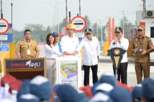 Presiden Jokowi Resmikan Dua Ruas Tol di Sumut, Pj Gubsu Optimis Dongkrak Sektor Industri dan Pariwisata