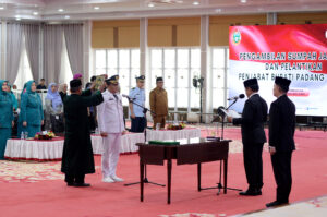 Lantik Pj Bupati Padanglawas, Pj Gubsu Minta Jaga Kondusifitas Daerah Jelang Pemilu