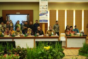 Wakil Walikota Medan Hadiri RUPS Tahunan dan RUPS LB Bank Sumut