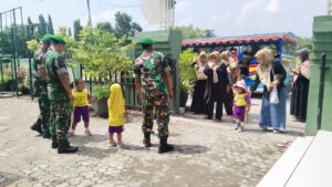 Koramil Karanggeneng Kenalkan Tupoksi TNI