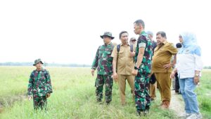 Plt Bupati dan Dandim 0209/Labuhanbatu Cek Lokasi Pembangunan Irigasi Pertanian