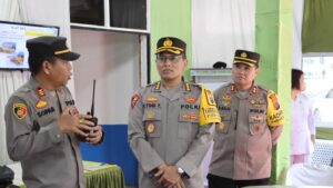 Kapolres Labuhanbatu Dampingi Karoops Poldasu Cek Pospam Idul Fitri 2024