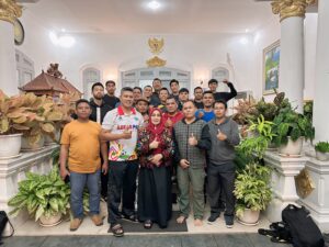 Plt Bupati Labuhanbatu Lepas Skuat Disporabudpar Berlaga di Samosir