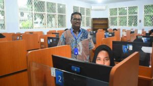 Pastikan Berjalan Lancar, Rektor Unimed Tinjau UTBK 2024