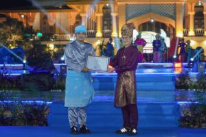 Gemes Tiga Kali Masuk Event Terbaik Nasional, Bobby Nasution Raih Penghargaan dari Menparekraf
