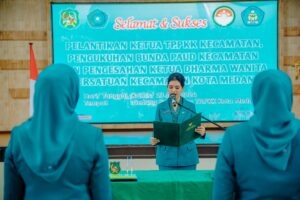Kahiyang Ayu Lantik Lima Ketua TP PKK dan Bunda PAUD Kecamatan