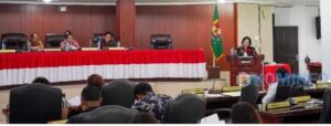 Bupati Cory Hadiri Rapat Paripurna DPRD Karo