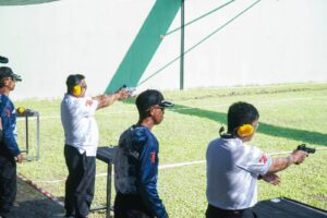 Pj Sekda Kota Medan Unjuk Skill Pada Lomba Menembak Kapolda Cup