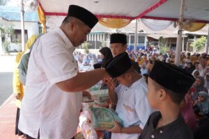 Ikuti Pengajian Akbar, Wabup Asahan Santuni Anak Yatim dan Dhuafa