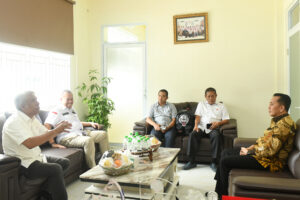 Pj Gubsu Kunjungi Kantor KONI Sumut, Maksimalkan Sisa Waktu 72 Hari Sukseskan PON 2024