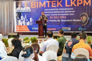 Aulia Rachman Buka Bimtek LKPM