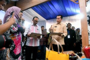 Pj Gubsu Agus Fatoni Ajak Masyarakat Sumut Gunakan Produk Lokal