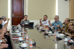 Pj Gubsu Fatoni Minta KONI dan Dispora Pantau Perkembangan Atlet