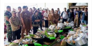 Bupati Karo Serahkan Bantuan Korban Kebakaran di Desa Dokan