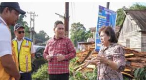 Bupati Karo dan Anggota DPR Tinjau Pengerjaan Jalan Tigapanah