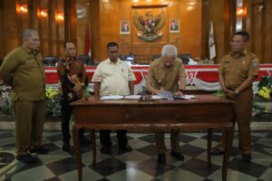 Bupati Asahan Hadiri Rapat Paripurna Pendapat Akhir Fraksi-Fraksi DPRD terkait Ranperda APBD 2025