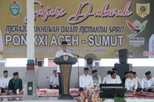 Disambut Ribuan Masyarakat Labusel, Pj Gubsu Agus Fatoni Ajak Masyarakat Sukseskan PON XXI