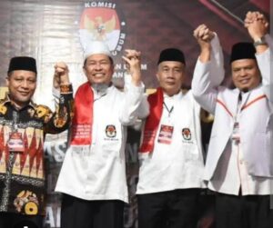 Bapaslon Hidayatullah dan Yasyir Ridho Lubis Daftar ke KPU Medan