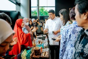 Turut Dukung Pertumbuhan Ekonomi Medan, Bobby Nasution Ajak IWAPI Majukan UMKM