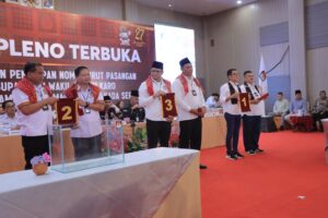 Tiga Paslon Bupati-Wabup Karo Cabut Nomor Urut