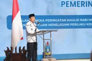 Hadiri Peringatan Maulid Nabi Muhammad SAW 1446 H, Pj Gubsu Fatoni Ajak ASN Terus Perbaiki Diri