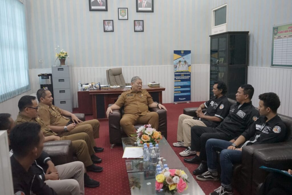 Pj Sekdakab Asahan Terima Kunjungan Direktur YLBH-AKK