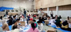 Polres Tanah Karo Kawal Sortir dan Lipat Surat Suara Pilkada