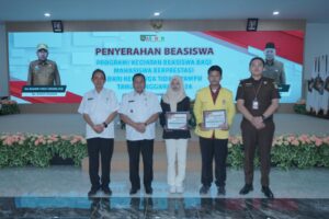 132 Mahasiswa Berprestasi di Asahan Terima Beasiswa dari Pemkab