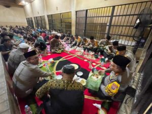 Kapolres Labuhanbatu Makan Bersama Tahanan