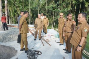 Bupati Asahan Tinjau Pembangunan Replika Rumah Tuan Syekh Silau Laut