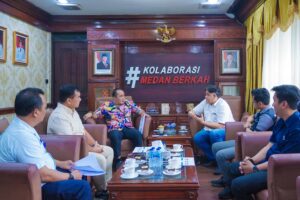 Terima Kacab Wuling Pemko Medan Dukung Penggunaan Kendaraan Listrik