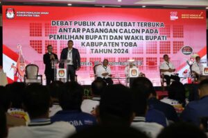 Debat Publik Pilbup Toba Berjalan Lancar, Pjs Bupati Apresiasi KPUD dan Ketiga Paslon