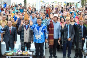 Bobby Nasution Safari Natal di GKPS Padang Bulan