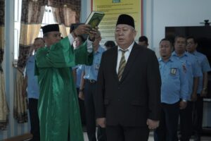 Zainal Aripin Sinaga Dilantik Jadi Dewan Pengawas PDAM Tirta Silau Piasa