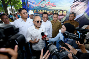 Menko Pangan bersama Pj Gubsu Tinjau Pompa Air Irigasi di Deliserdang