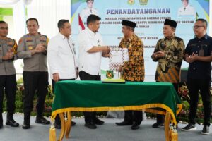 Bobby Nasution Serahkan Hibah Tanah ke Kemenag Kota Medan Lahan Gedung Sekolah Madrasah