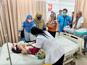 Pj Gubsu Agus Fatoni Kirimkan Tim dan Bantuan untuk Anak Korban Kekerasan di  Nias Selatan