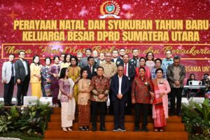 Perayaan Natal dan Tahun Baru Keluarga Besar DPRD Sumut, Pj Sekdaprovsu: Semangat Natal Jadi Inspirasi untuk Melayani dengan Tulus