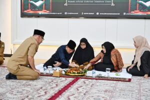 Pulang Umroh dari Tanah Suci, Pj Gubsu Agus Fatoni Diupa-upa