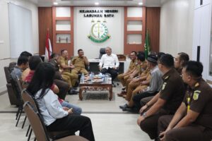 Bahas Program Jaga Desa, Apdesi Audiensi dengan Kajari Labuhanbatu