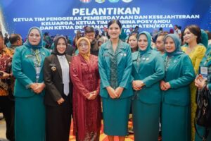 Kahiyang Ayu Lantik Wan Jumasari Dewi Jadi Ketua PKK dan Dekranasda Labuhanbatu