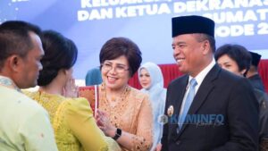 Kahiyang Ayu Lantik Roswitha Jadi Ketua TP PKK, Pembina Posyandu dan Dekranasda Kabupaten Karo