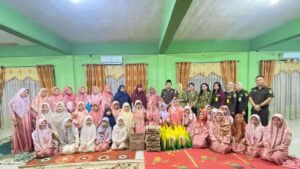 Kejari dan IAD Labuhanbatu Berbagi Kebahagiaan dengan Anak-anak Panti Asuhan