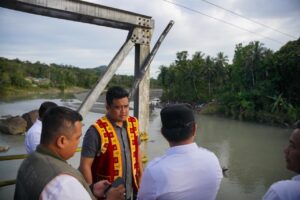 Tinjau Jembatan Ambruk di Nias Barat, Gubsu Bobby Nasution Janji Bangun Tahun Ini